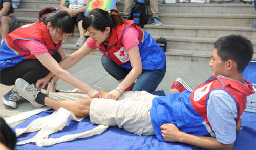 創(chuàng)傷現(xiàn)場救護(hù)